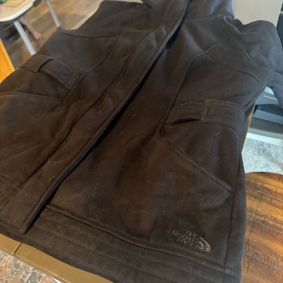 North face Women's Black Jacket - Picture 6 of 8